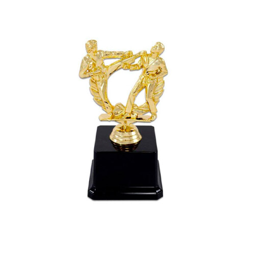 Karate Figürlü Ödül Kupası 659 - 