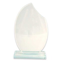  - Kristal Plaket Kenarı Kesik Oval 8MM